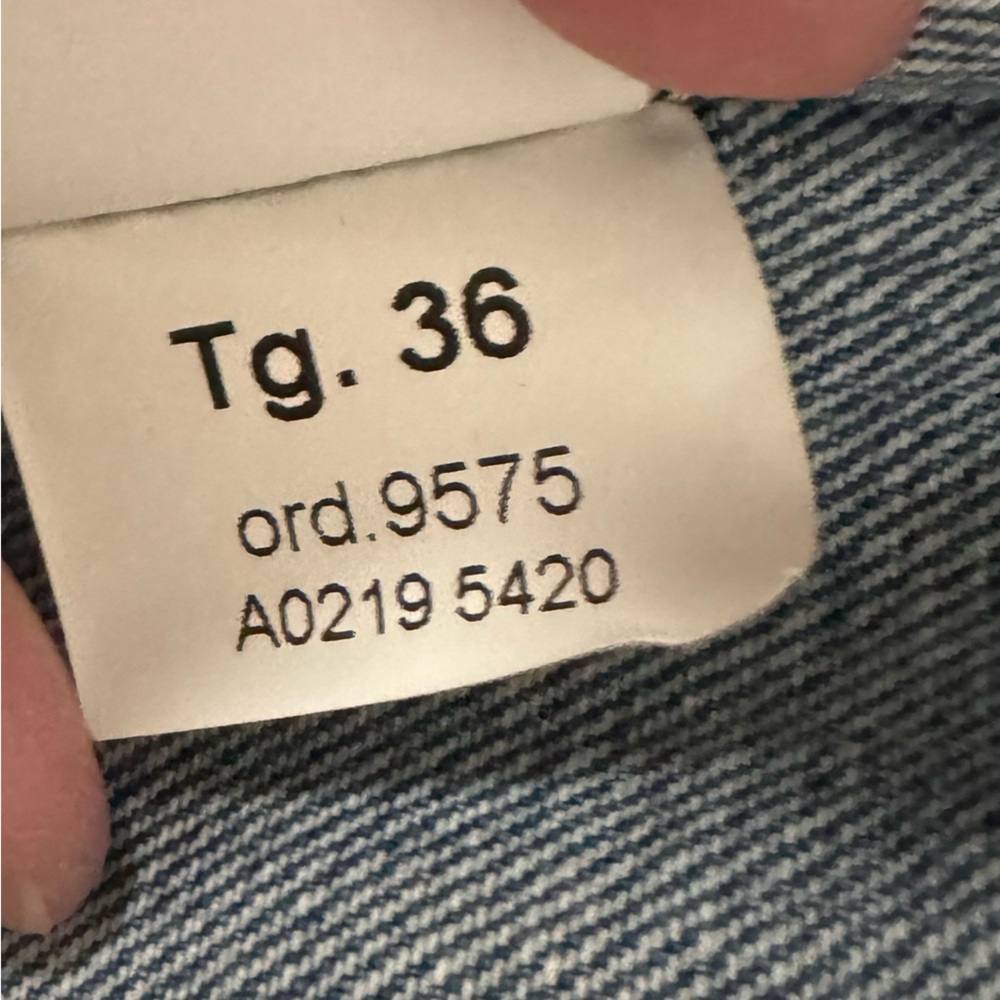 EUC Moschino Couture Distressed Denim Jean Shirt Jacket Size 2 X small Italy - Picture 13 of 16